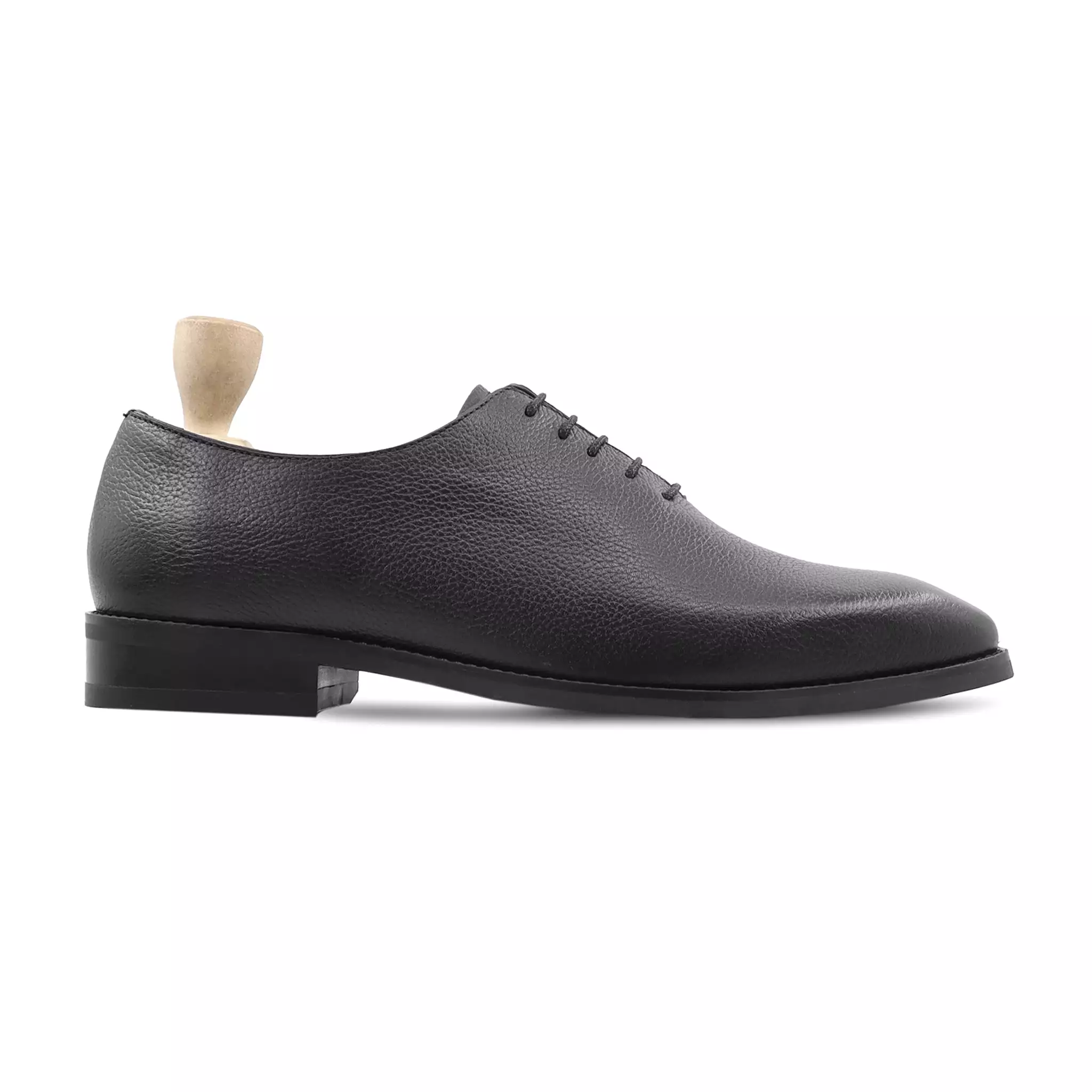 Tromso - Men's Black Pebble Grain Wholecut Shoe