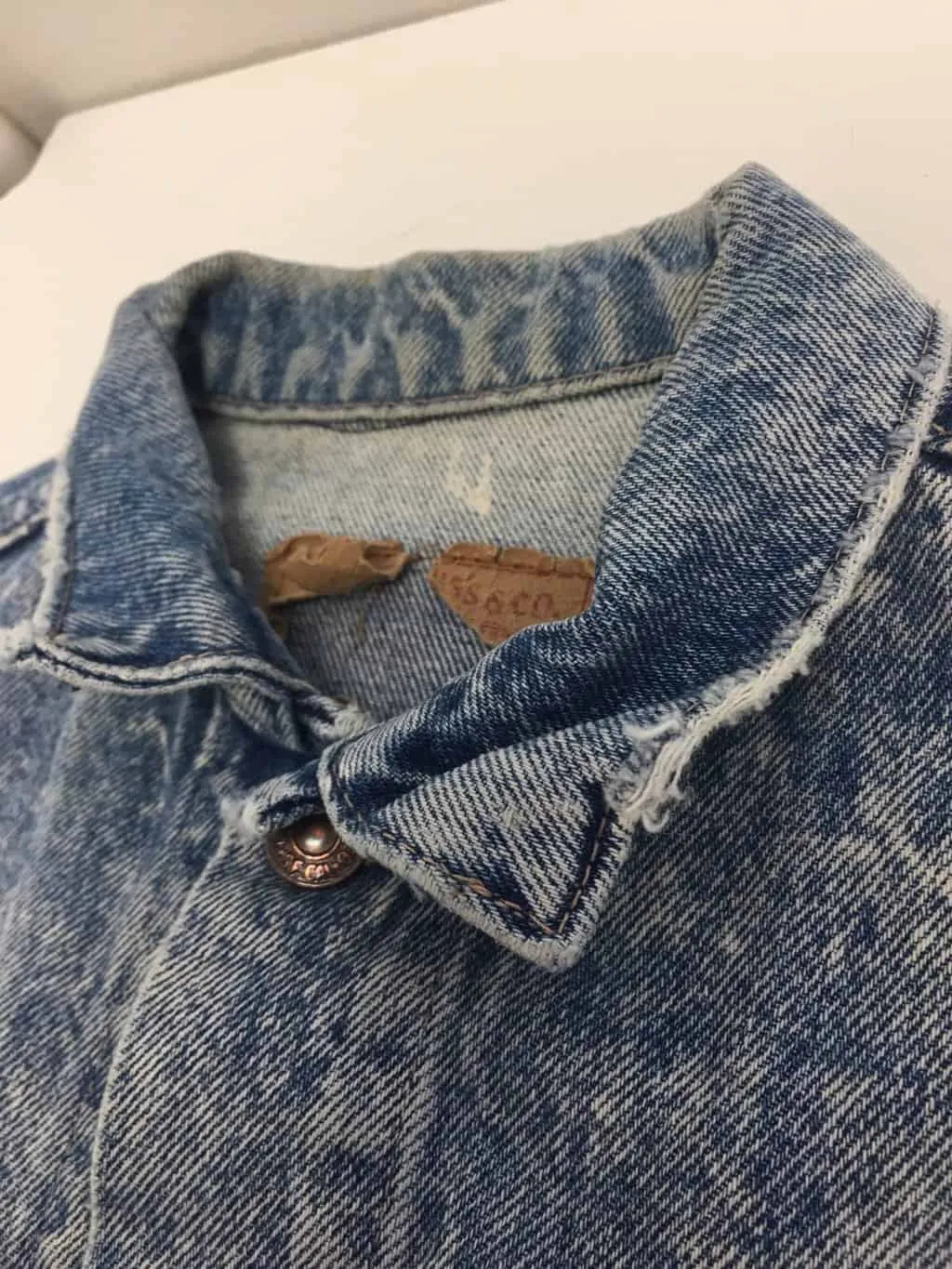 Vintage 80s Levis distressed denim jacket – Medium